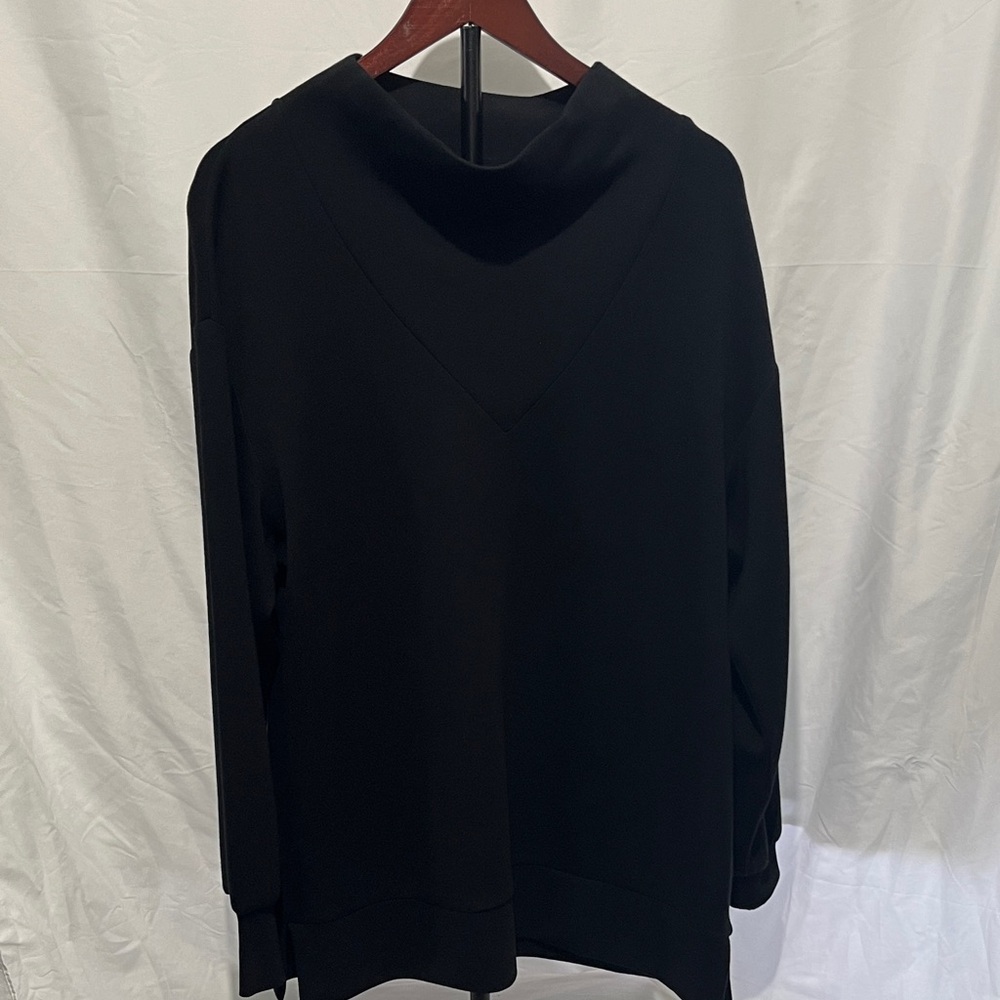 Varley Midnight Black Pullover